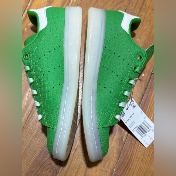 NWT Adidas Stan Smith Disney Shoes - Picture 3 of 7
